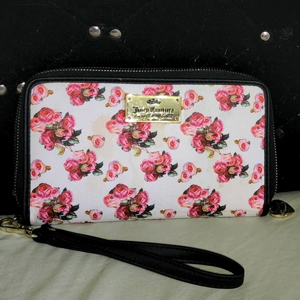 Juicy Couture wrislet